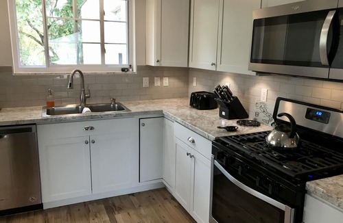 Summerlee Villa | Luxe Executive Villa near New River Gorge Nat’l Park for Work & Recreation