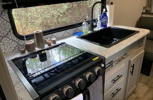 Jonesville House | Luxe Mountain Camping with Theater, Hot Tub, Fire Pit & Hiking Trails