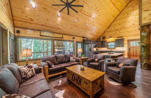 Sevierville Cabin | Luxe Mountain Lodge: Heated Pool ~ Glamping Dome ~ Hot Tub