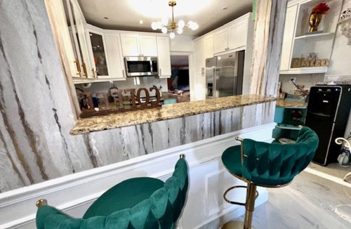 Hallandale Beach House | LUXE ZEN WATER King Heated Pool,Hot Spot
