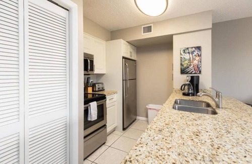 Tavernier Condo | Luxurious 2BR Beachfront Condo | Steps to Pool & Ocean | Ocean Pointe Resort