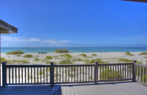 Longboat Key House | Luxurious beachfront house on exclusive LONGBOAT KEY. Directly on the beach!