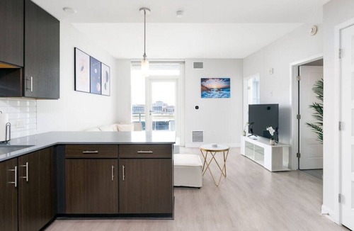 Market East District Apartment | Luxurious/ High Rise/ Downtown