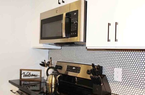 Judson Apartment | Luxury 1-bedroom apartment with pool
