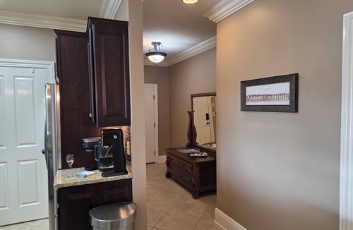 Auburn Condo | Luxury 2 bedroom/2 bath condo steps from Toomer's Corner Downtown Auburn