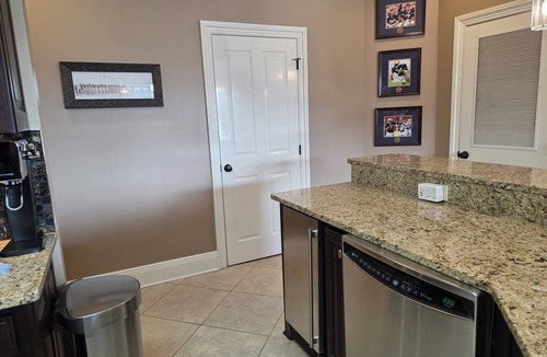 Auburn Condo | Luxury 2 bedroom/2 bath condo steps from Toomer's Corner Downtown Auburn