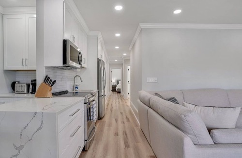 Wilmington Historic District Condo | Luxury 2bd/2ba in Heart of Historic Downtown