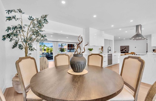 Dana Shores House | LUXURY 4BR Private Pool & Hot Tub, Dock, Bay Access! Sleeps 10- Games & Scooters