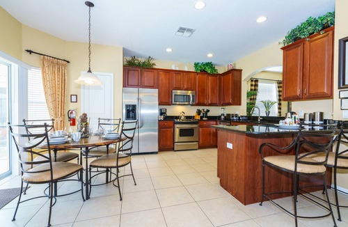 West Kissimmee Villa | Luxury 5 Star Vacation Villa - Frozen Themed Room