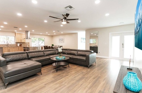 Dania Beach Villa | Luxury 5 Villa Heated Pool near Beach & Casino