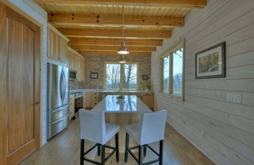 Mineral Bluff Cabin | Luxury 5BR Cabin | Hot Tub & Mtn Views | Secluded