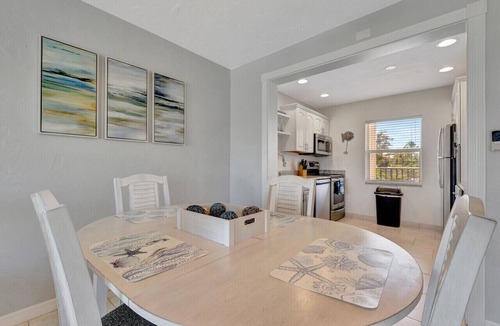 Longboat Key Condo | Luxury Bayfront Condo | Stunning Views, Pools & Beach Across Street