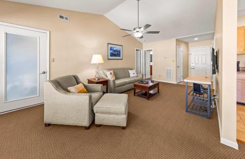 Fairfield Harbour House | Luxury Condo with Golf Course Views Pools & Resort Access