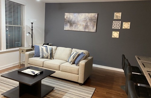 South Main Historic District Apartment | Luxury Executive Flat Downtown with Pool View 901Star 29