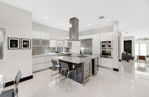 Tamiami House | Luxury home w/pool by Dream Vacation