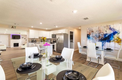 Cocoa House | Luxury Large Group 5BR/3BA Oasis