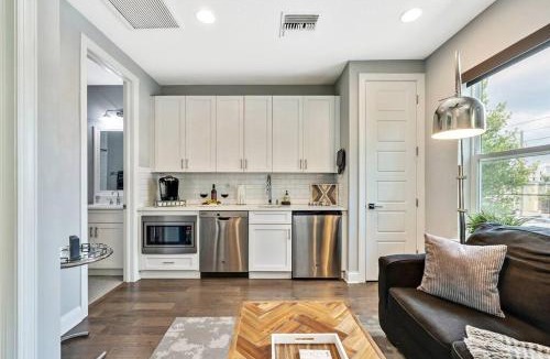 SoHo Apartment | Luxury Living Superior Home in Prime Tampa Location