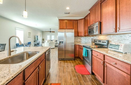 Jacksonville Beach Villa | Luxury Living - Modern Beach Townhouse