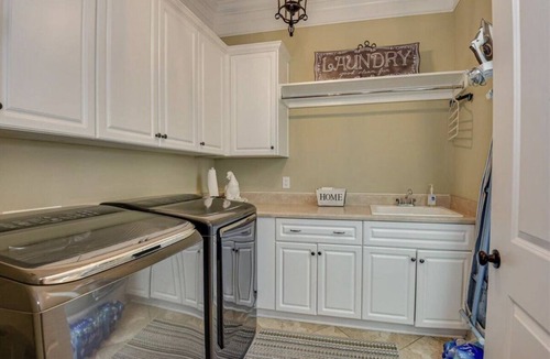 Martinez House | Luxury Masters Week Retreat-6 Miles from Augusta National w/heated pool