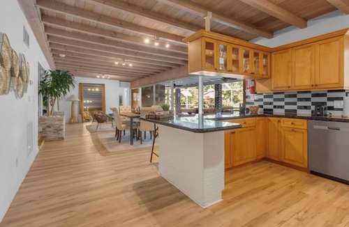 Pinecrest House | Luxury Miami Village w/Pool+Grill+MiniGolf