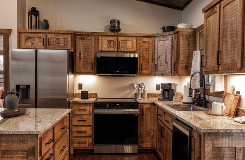 Epworth Cabin | Luxury Private Mountain Retreat · Hot Tub · Views