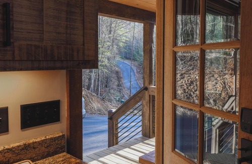 Epworth Cabin | Luxury Private Mountain Retreat · Hot Tub · Views