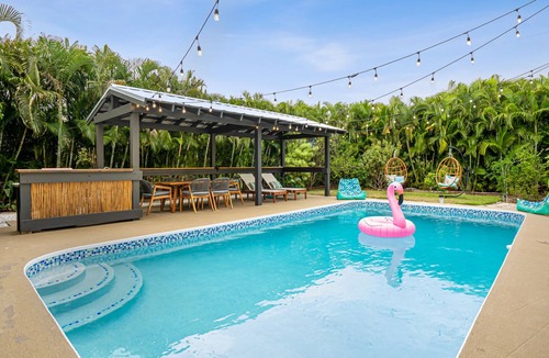 San Carlos Park House | Luxury Tropical Oasis: 4-Bedroom Retreat
