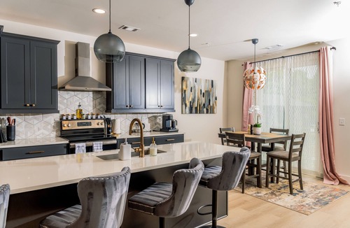 Atlanta House | Luxury Urban Escape with Rooftop in downtown Atlanta