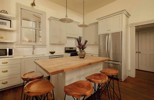Dixon Park House | Luxury Victorian Retreat | Heated Pool