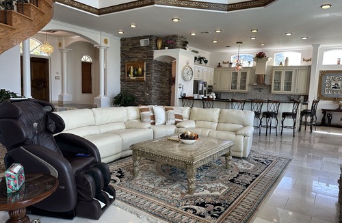 Lake Clarke Shores House | LUXURY WATERFRONT 6BR/5BA HOME - PRIVATE BOAT DOCK/POOL/HOT TUB/HOME THEATER