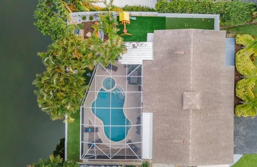 North Corals House | Luxury Waterfront Home minutes from the beach