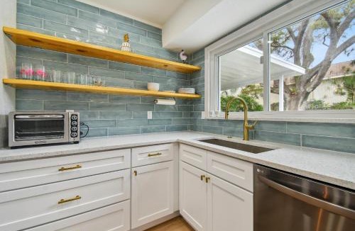 South Pinellas Community Council House | Mad Beach HideAway - Private Pool 4 Bed 3 Bath