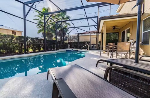 Loughman House | Magical Disney House-Pool & Hot Tub,Free Waterpark