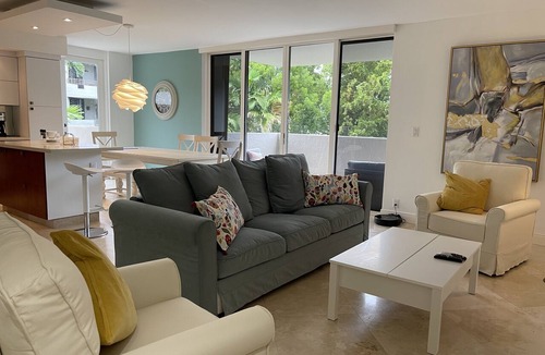 Key Biscayne Condo | Magnificent 3 bedroom key Biscayne condo with pools,Tennis and beach access