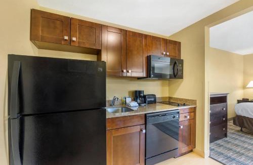 Jacksonville Hotel | MainStay Suites Jacksonville near Camp Lejeune