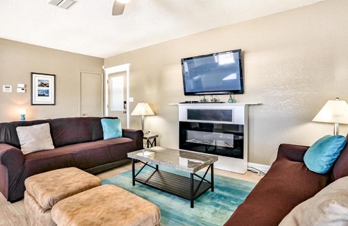 Sunny Shores House | Manatee Manor