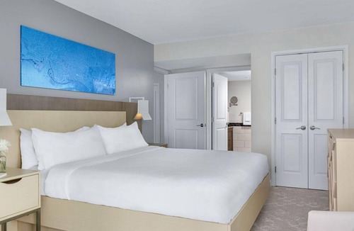 Marco Island Resort | Marco Island Escape with Spacious 2BR Villa at Marriott Crystal Shores