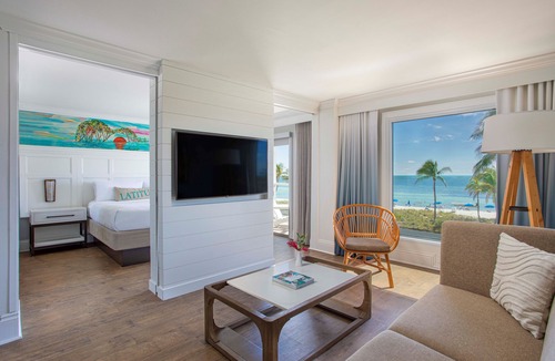 Key West Hotel | Margaritaville Beach House Key West