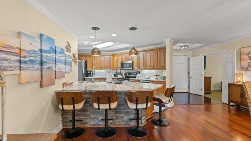 Arcadian Shores House | Margate #L03 - SeaBreeze - Oceanfront