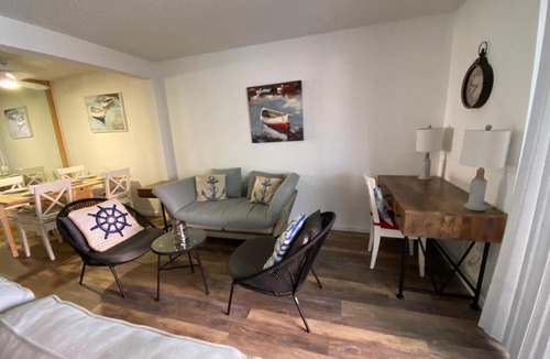 Bayview Apartment | Marine Cottage Beach
