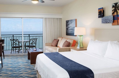 Barrier Island Resort | Marriott's BeachPlace Towers Studio-Walk to Tortuga Music Festival Event!
