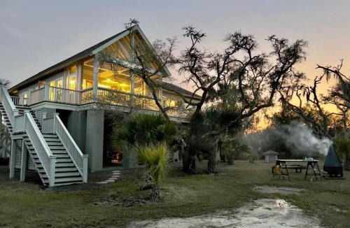Edisto Island House | Marshfront Villa In The Trees - Near Beach & Bay