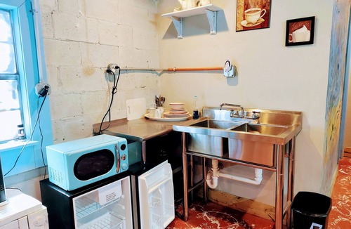 Melbourne Apartment | MASTER Studio apt. nearby Melbourne Beach & Downtown