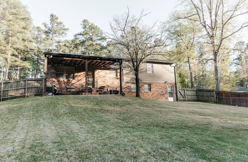 Montclair House | Masters Rental - 2.5 miles from Augusta National! 2 bed, 2.5 bath