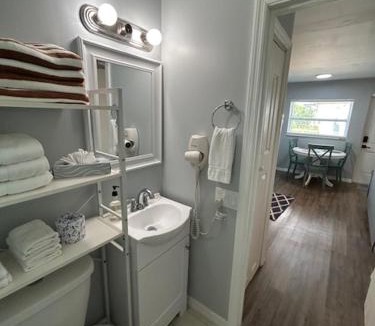Matlacha Isles-Matlacha Shores Hotel | Matlacha on Shoreview