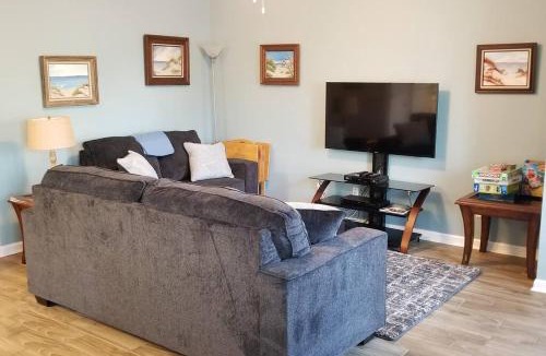 El Centro Beach House | McDrifty's Hideaway