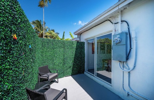 Flagami House | MIA - 4 BDR - 2 BTH - LAUNDRY ROOM - GAMEROOM - BBQ!