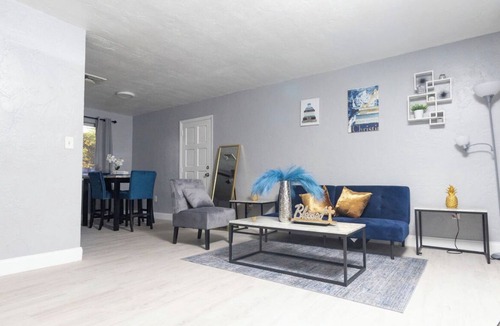 Golden Glades House | 💙Miami💙2 BD Gem 💙Self Check-In💙Free Parking