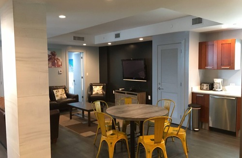 South Pointe Condo | Miami Beach 3BD Luxury Condo Suite (201)