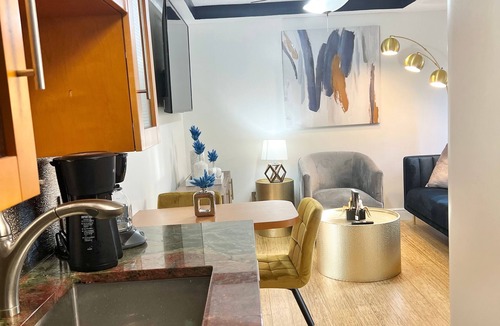 North Miami House | Miami Beach HomeStay